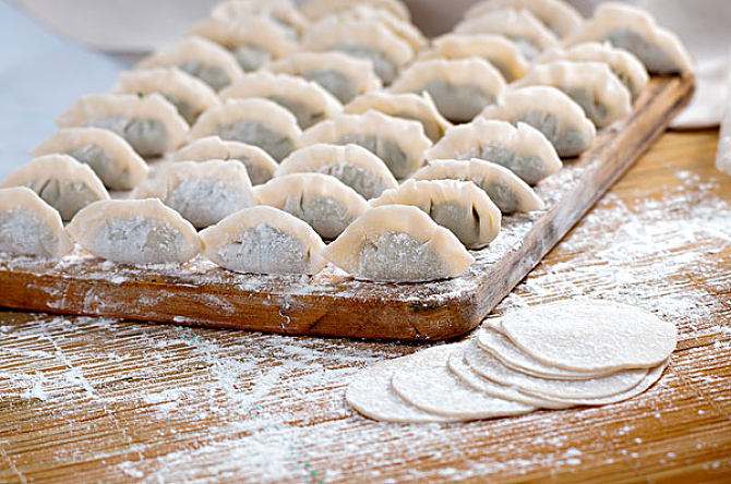 煮餃子不破皮，原來是有技巧