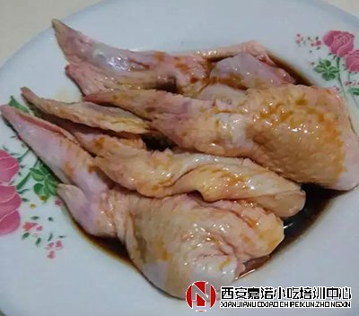 雞翅包飯培訓(xùn)的做法圖文介紹_雞翅包飯培訓(xùn)的利潤(rùn)分析