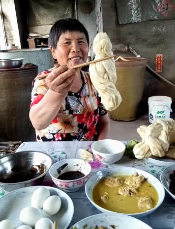 農(nóng)村里的東北地道飲食